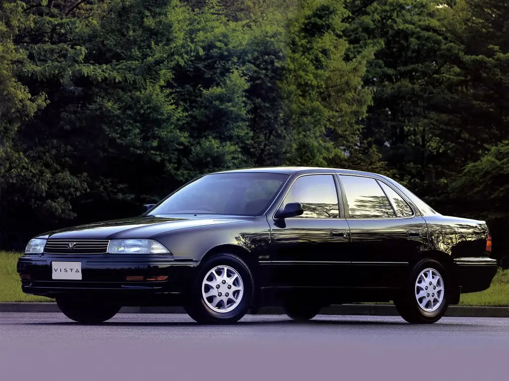 Toyota Vista (SV30, SV32, SV33, SV35, CV30) 3 поколение, рестайлинг, седан (06.1992 - 06.1994)